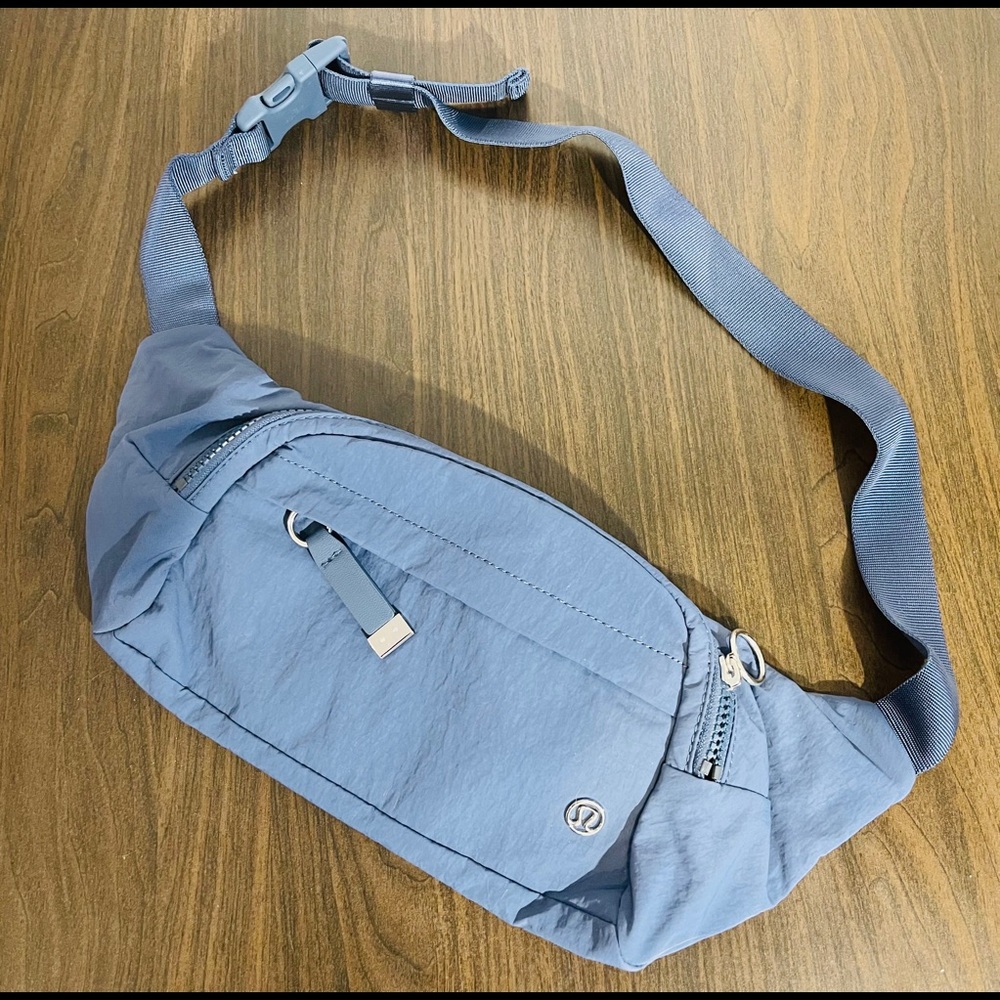 Lululemon on the beat belt bag 4.5L